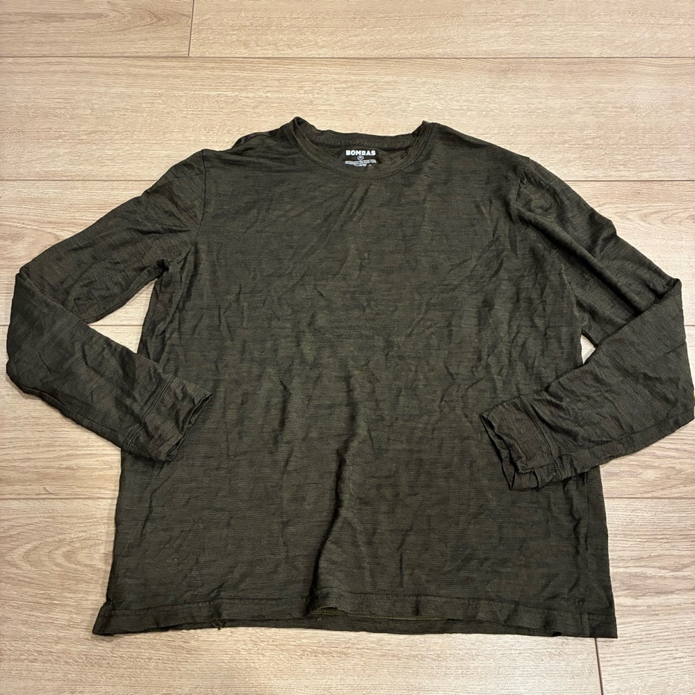 Bombas Long Sleeve Merino Tee in Olive Green